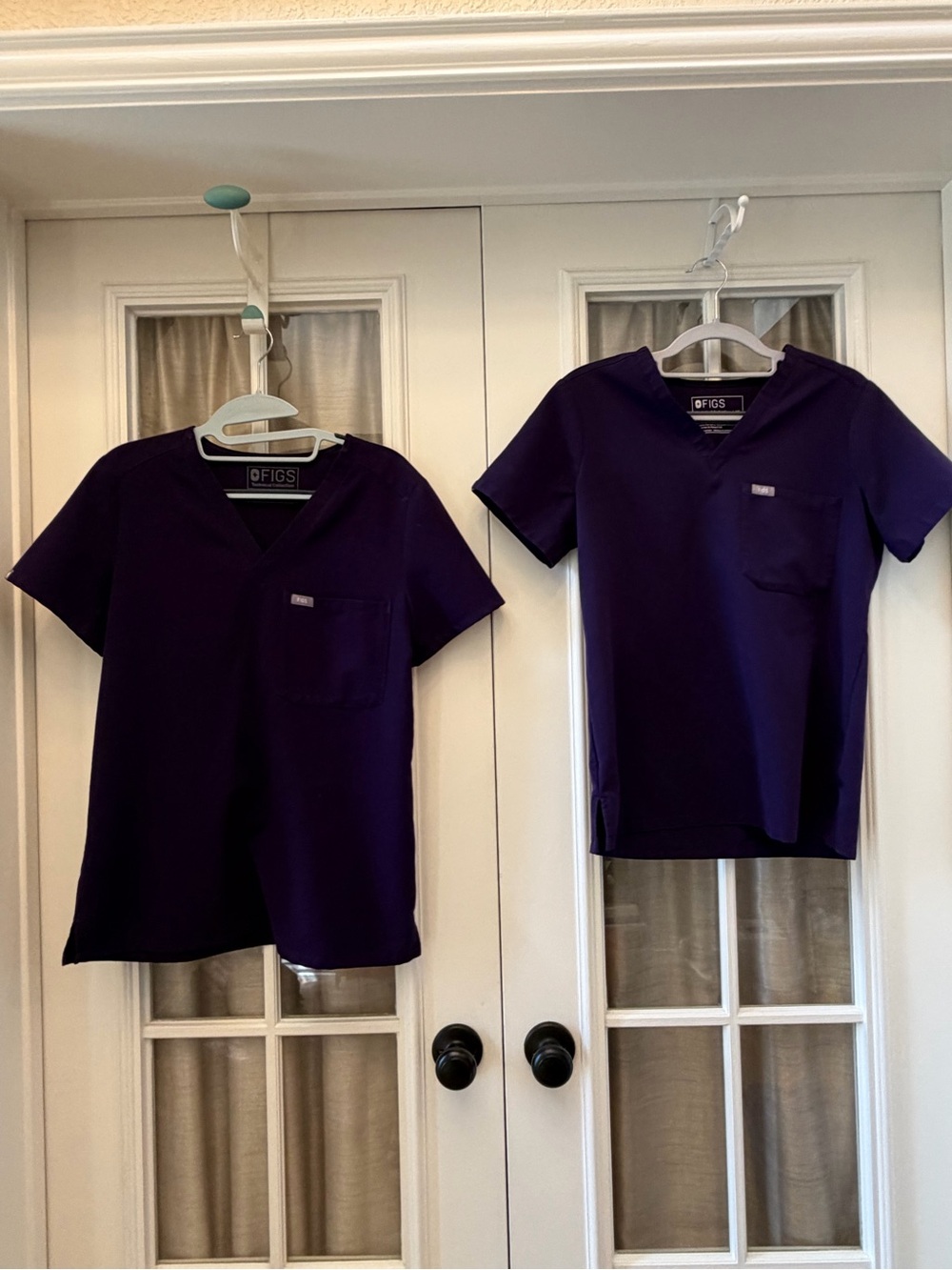 2 MEDIUM Purple Women’s Figs Scrub Tops EUC